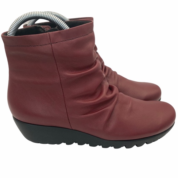 munro riley boot